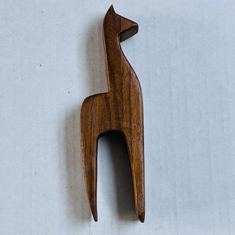 Vintage Mid Century Wooden Figurine Carved Animal Deer Doe‎ Statue Wood
